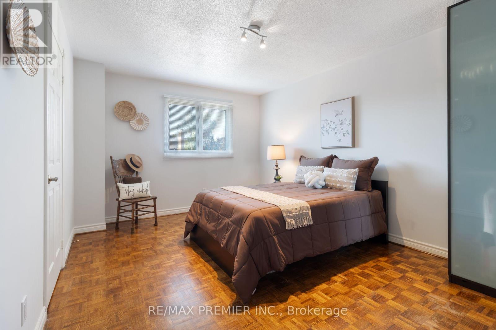 85 Calgary Gardens, Vaughan, Ontario  L4L 8B3 - Photo 29 - N13627216