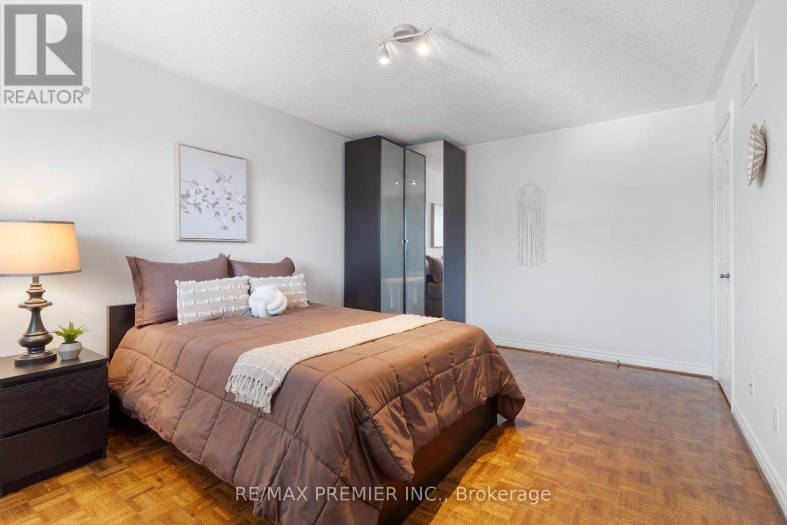 85 Calgary Gardens, Vaughan, Ontario  L4L 8B3 - Photo 30 - N13627216