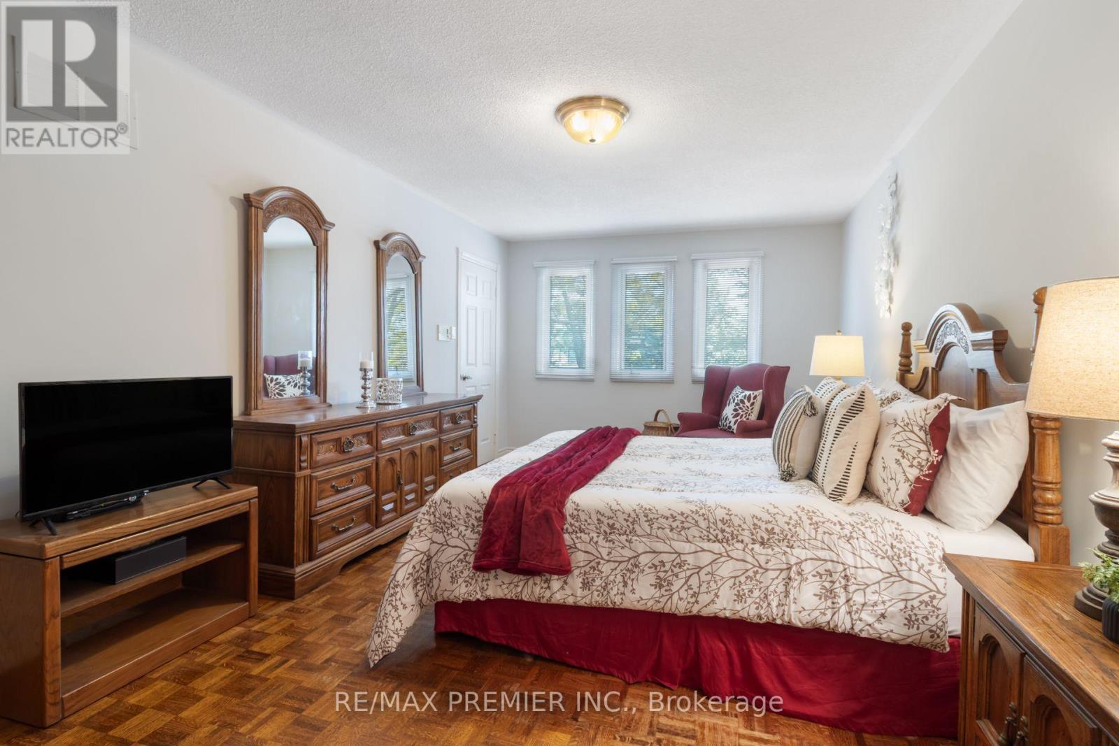85 Calgary Gardens, Vaughan, Ontario  L4L 8B3 - Photo 36 - N13627216