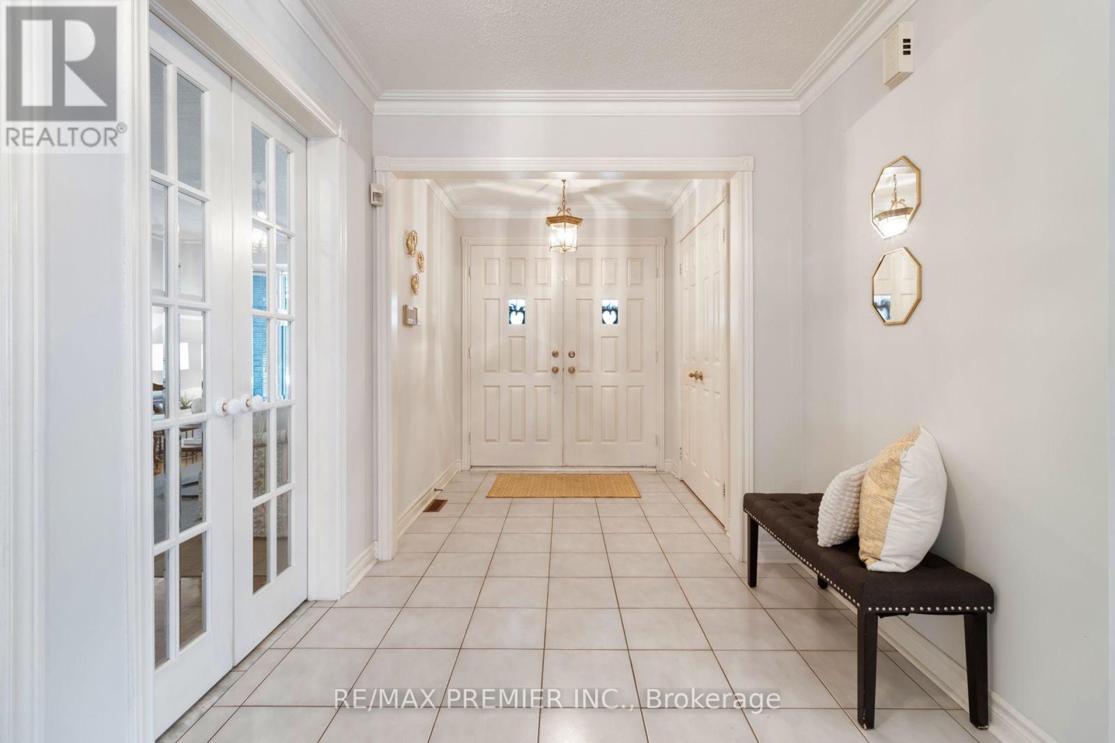 85 Calgary Gardens, Vaughan, Ontario  L4L 8B3 - Photo 5 - N13627216