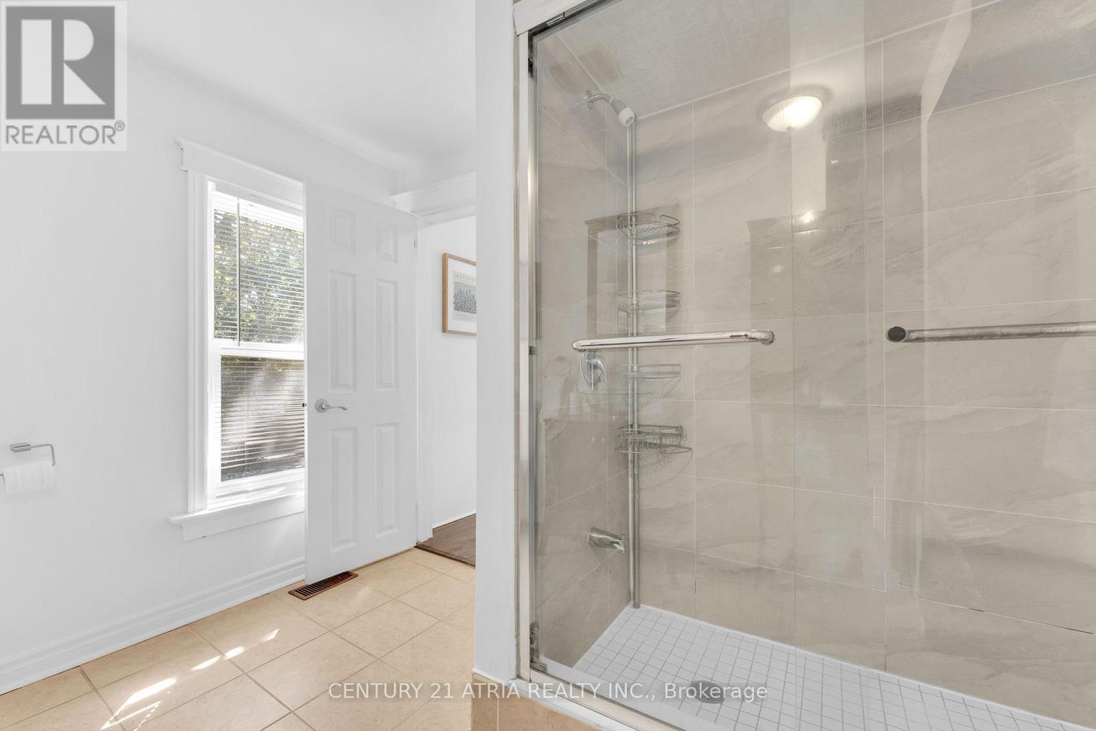 609 Pearson Street, Newmarket, Ontario  L3Y 1G4 - Photo 12 - N13627236