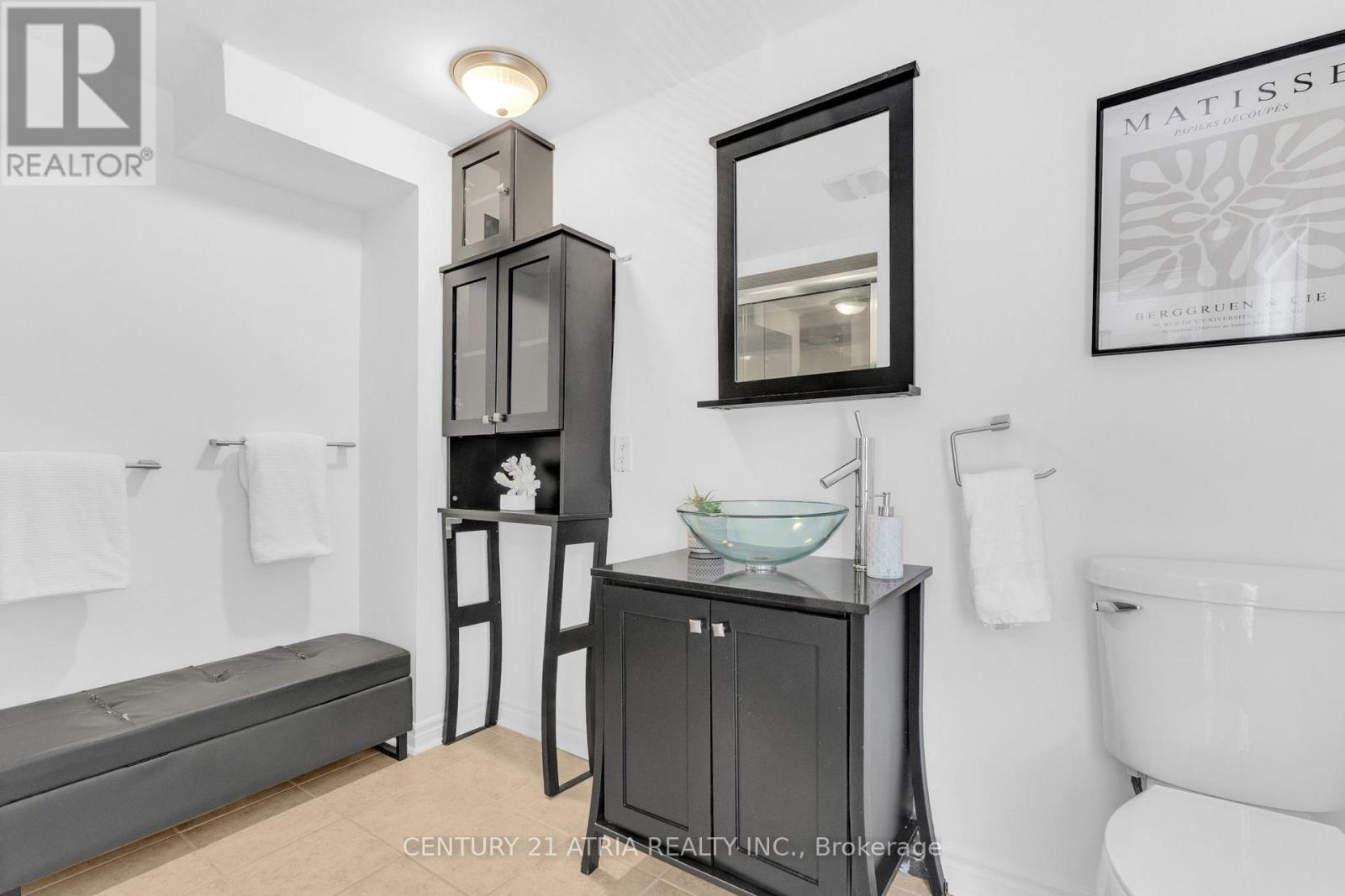 609 Pearson Street, Newmarket, Ontario  L3Y 1G4 - Photo 13 - N13627236