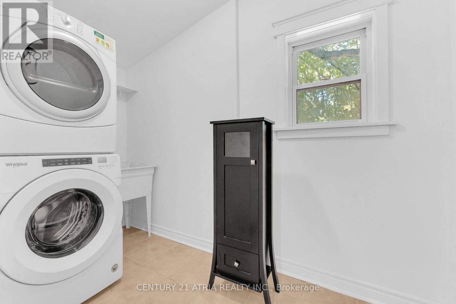 609 Pearson Street, Newmarket, Ontario  L3Y 1G4 - Photo 9 - N13627236