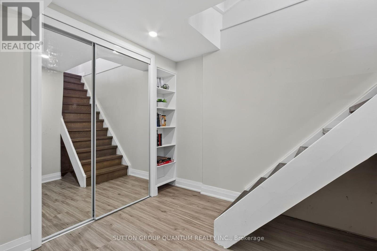 4413 Lee Drive, Mississauga, Ontario  L4W 4A9 - Photo 36 - W13624914