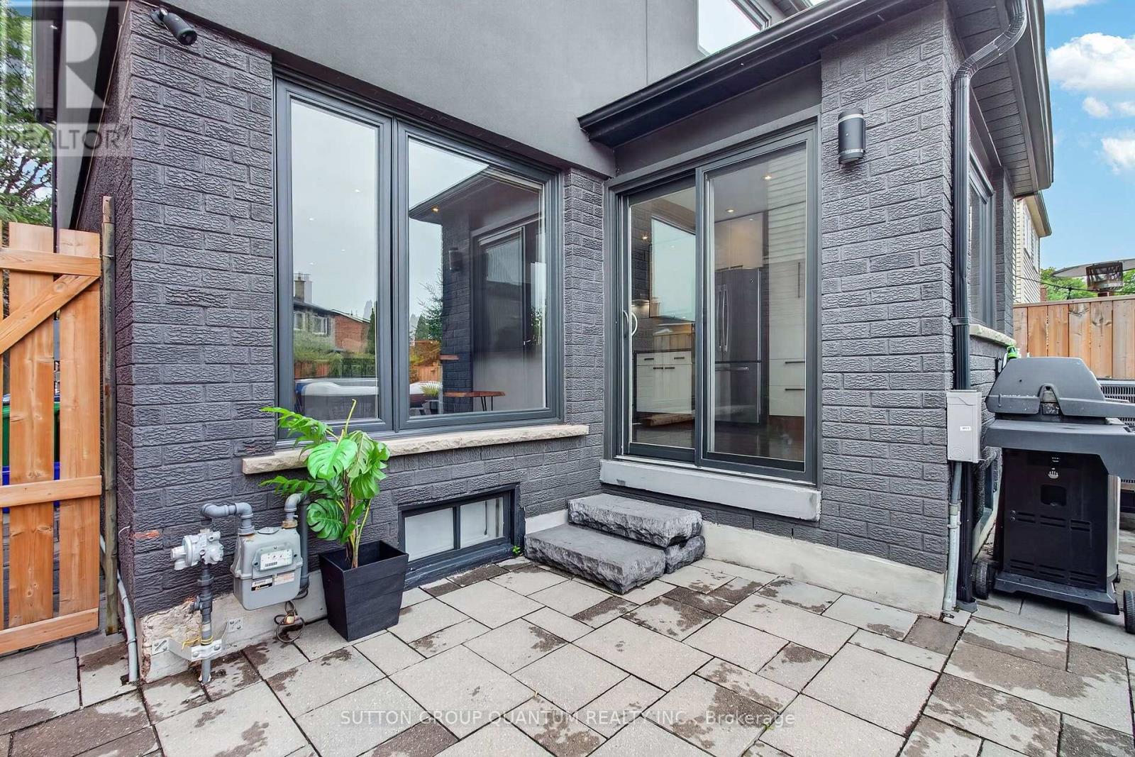 4413 Lee Drive, Mississauga, Ontario  L4W 4A9 - Photo 44 - W13624914