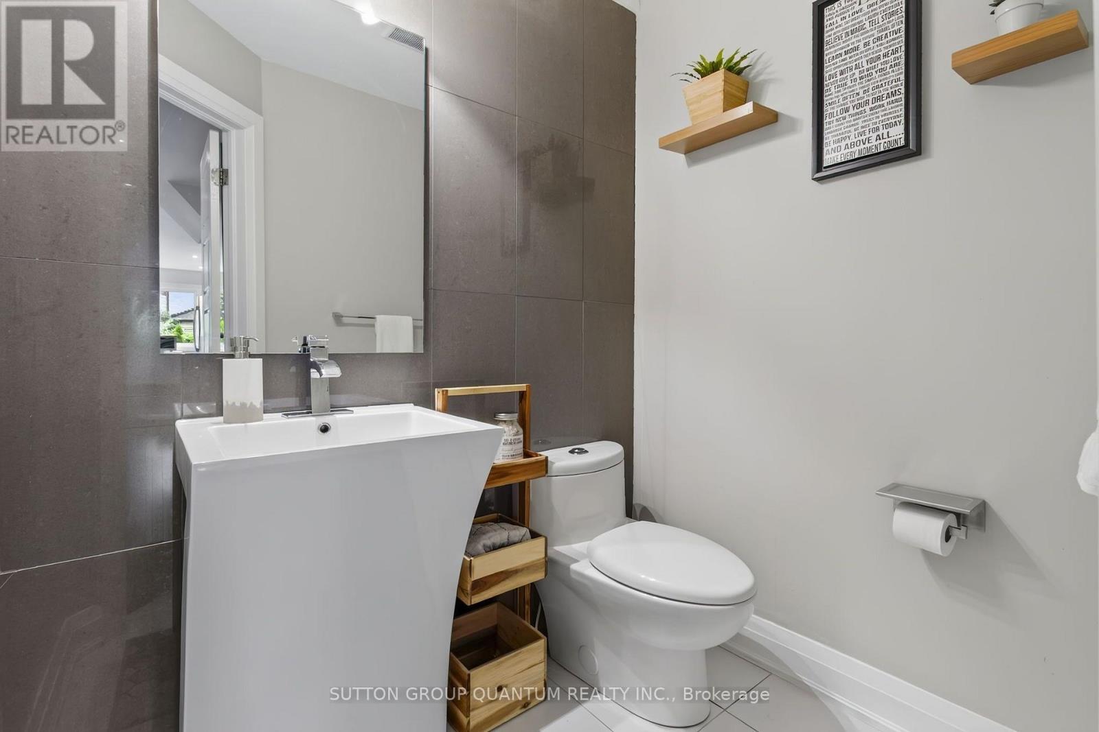 4413 Lee Drive, Mississauga, Ontario  L4W 4A9 - Photo 8 - W13624914