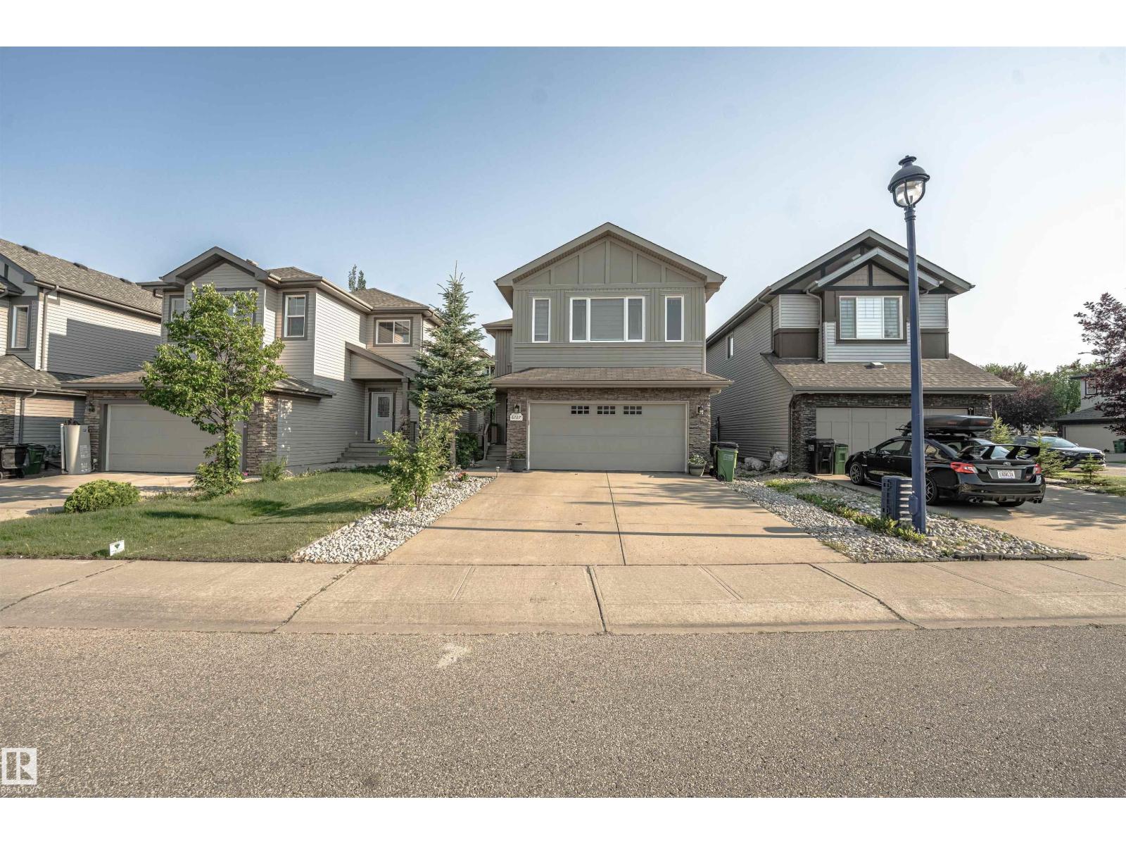 6727 20 Ave SW, Edmonton, Alberta