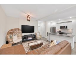 116 15351 101 AVENUE, Surrey, British Columbia