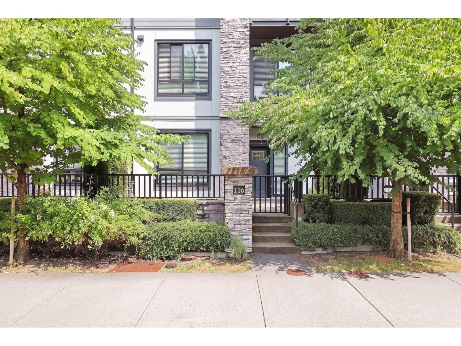 116 15351 101 Avenue, Surrey, British Columbia  V3R 0G2 - Photo 2 - R3150825