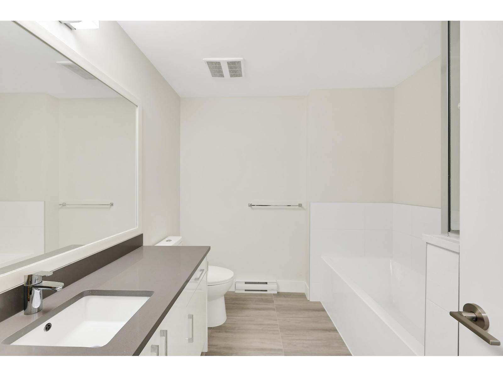 116 15351 101 Avenue, Surrey, British Columbia  V3R 0G2 - Photo 24 - R3150825