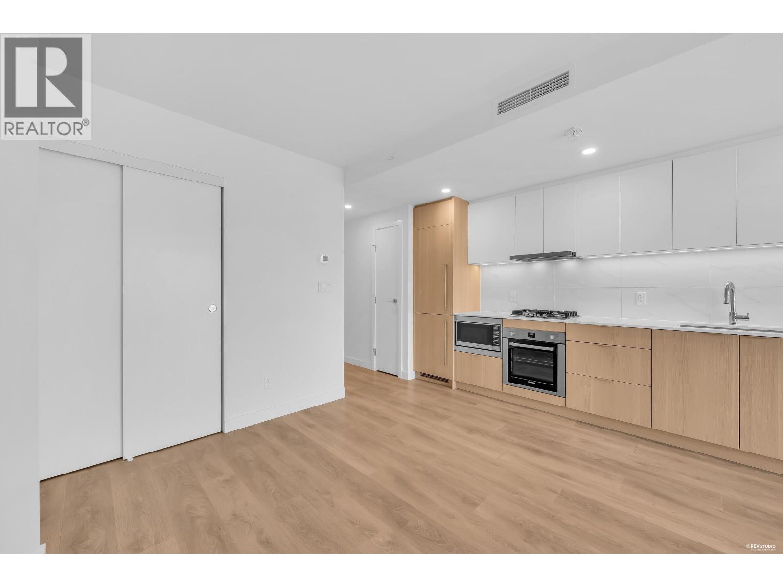 910 318 Alderson Avenue, Coquitlam, British Columbia  V3K 0J1 - Photo 14 - R3151636