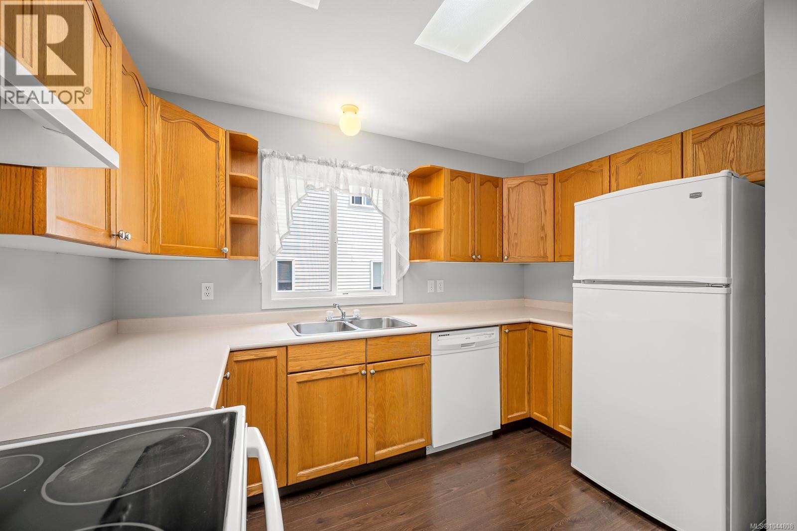 B 2221 Embleton Cres, Courtenay, British Columbia  V9M 8W9 - Photo 17 - 1044808