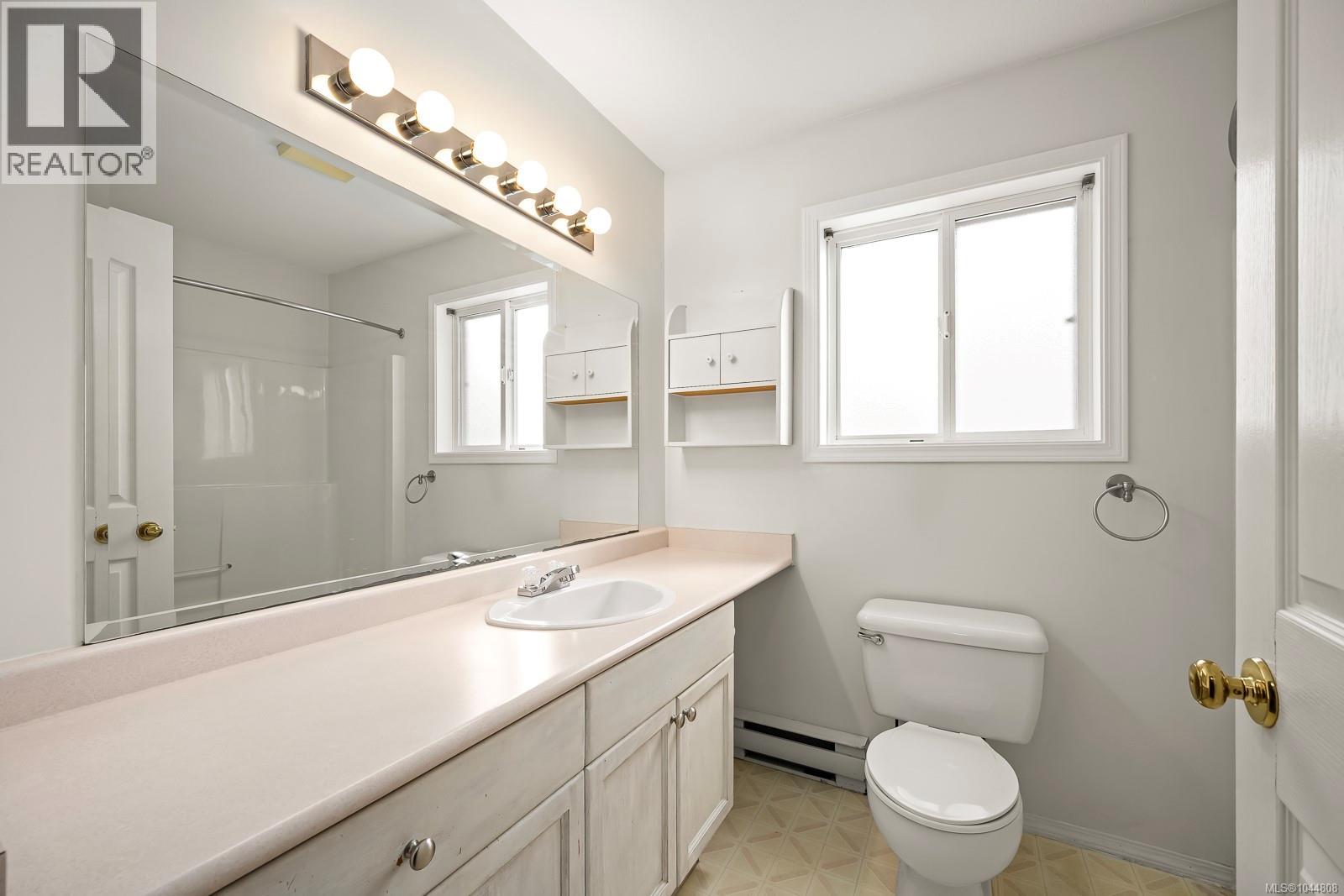 B 2221 Embleton Cres, Courtenay, British Columbia  V9M 8W9 - Photo 30 - 1044808