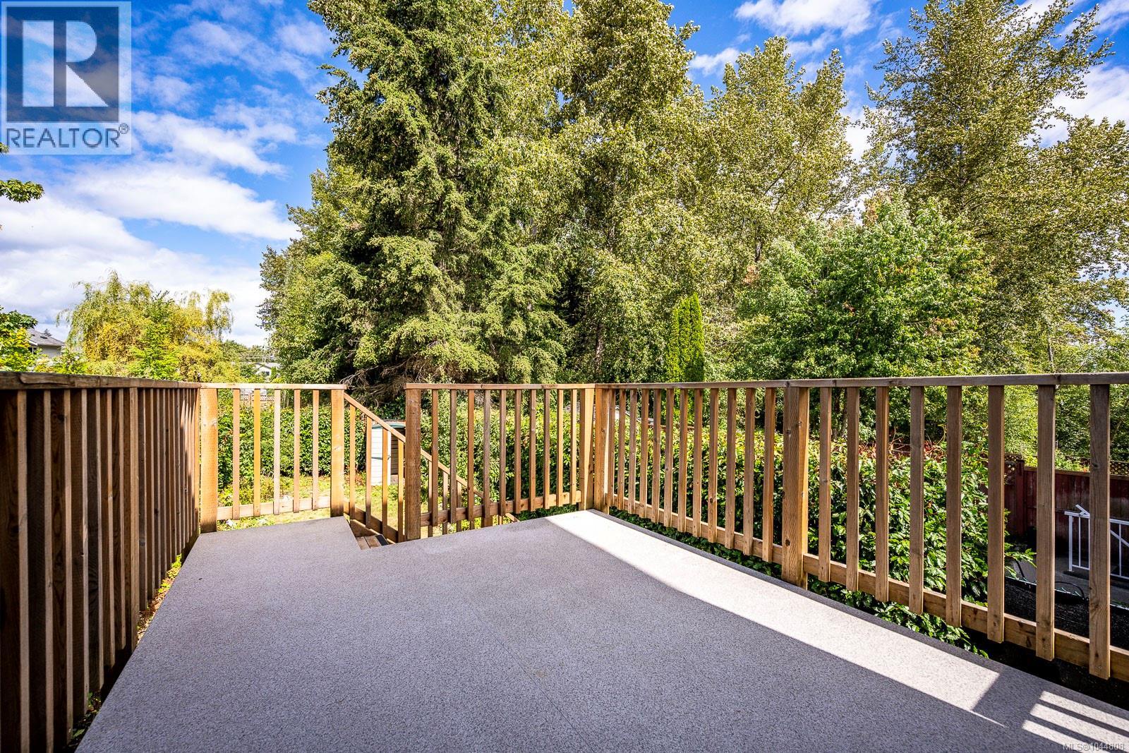 B 2221 Embleton Cres, Courtenay, British Columbia  V9M 8W9 - Photo 10 - 1044808