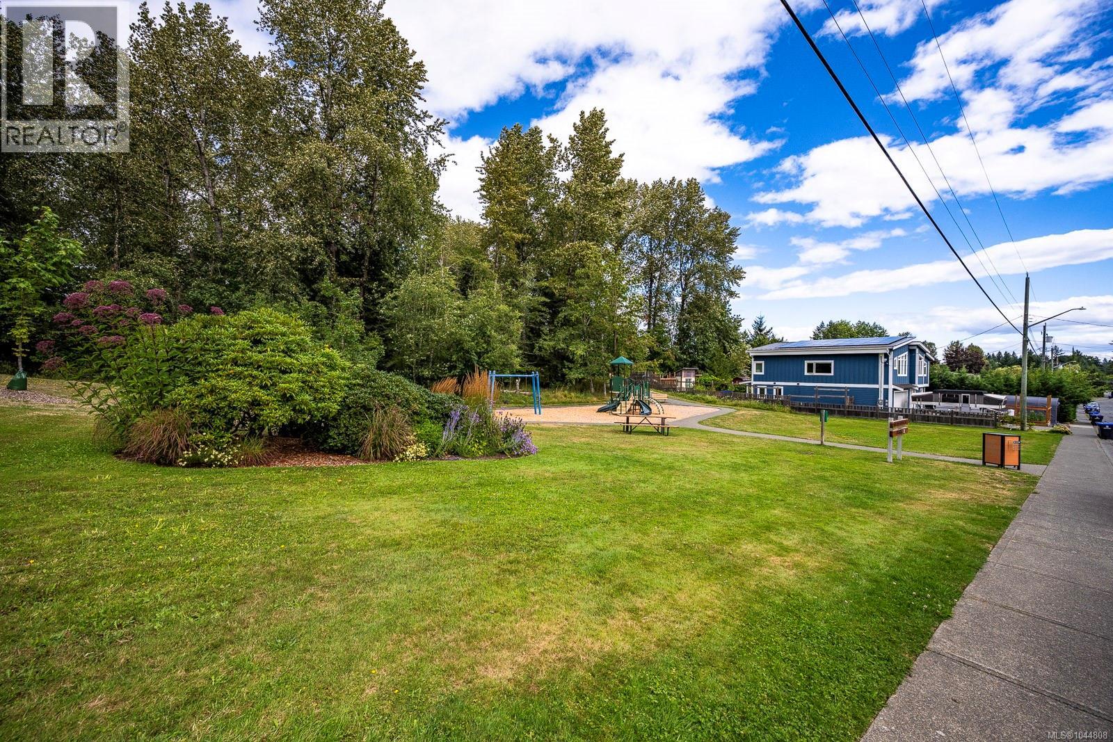 B 2221 Embleton Cres, Courtenay, British Columbia  V9M 8W9 - Photo 43 - 1044808
