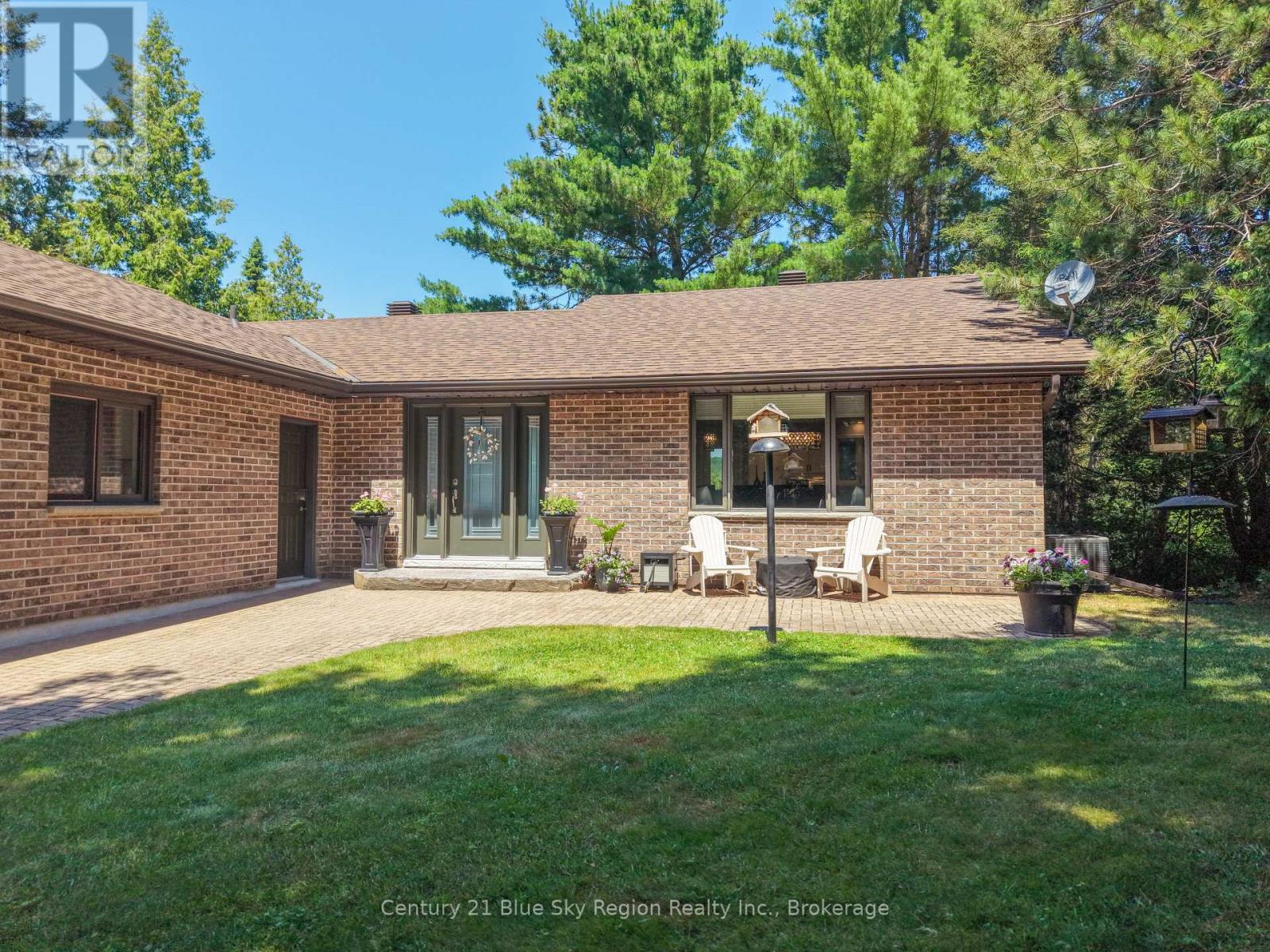 731 Macpherson Drive, East Ferris, Ontario  P0H 1B0 - Photo 2 - X13625350