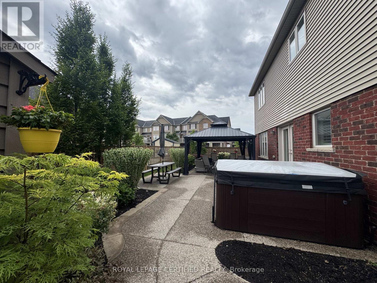 252 Westbank Trail, Hamilton, Ontario  L8K 5R9 - Photo 42 - X13626062