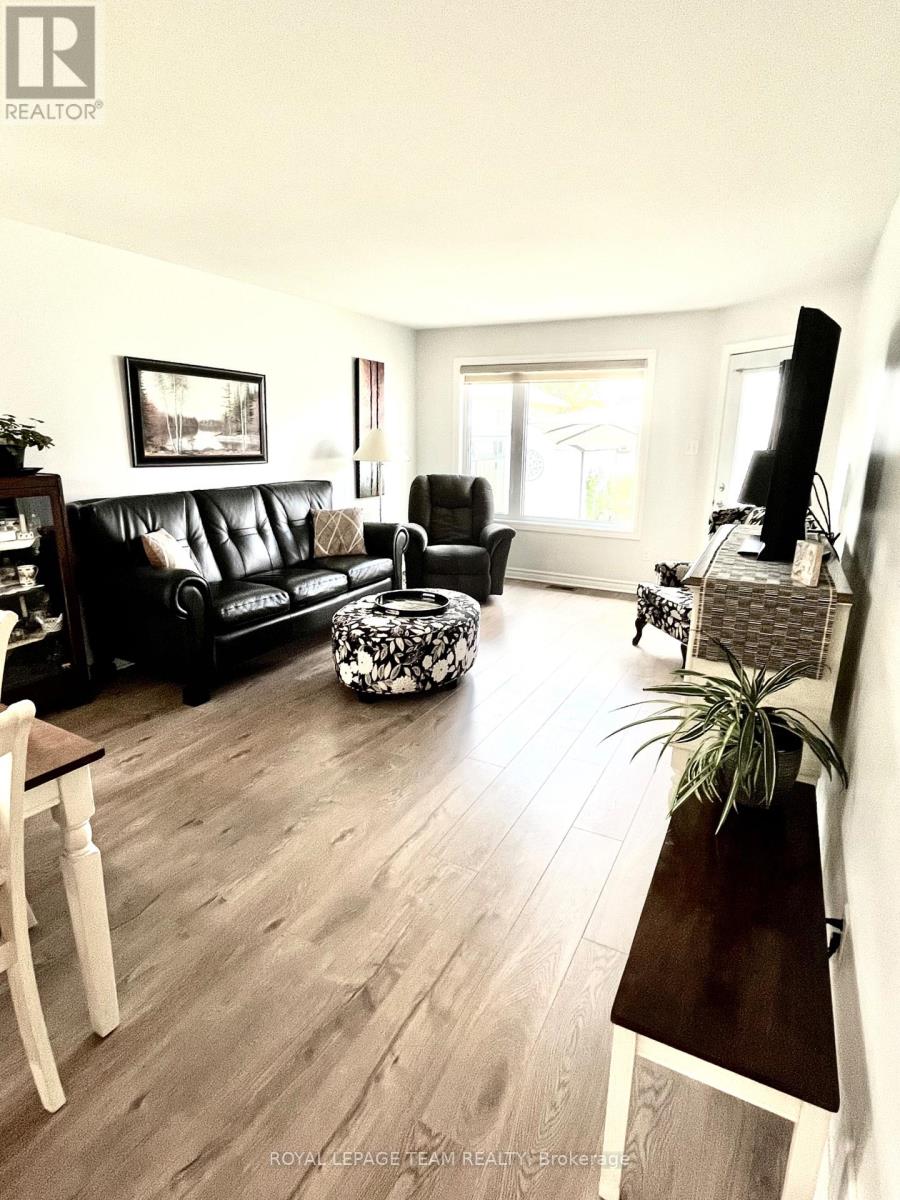 14 Otteridge Avenue, Renfrew, Ontario  K7V 0A1 - Photo 16 - X13626392