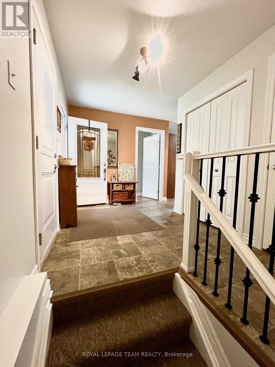 14 Otteridge Avenue, Renfrew, Ontario  K7V 0A1 - Photo 5 - X13626392