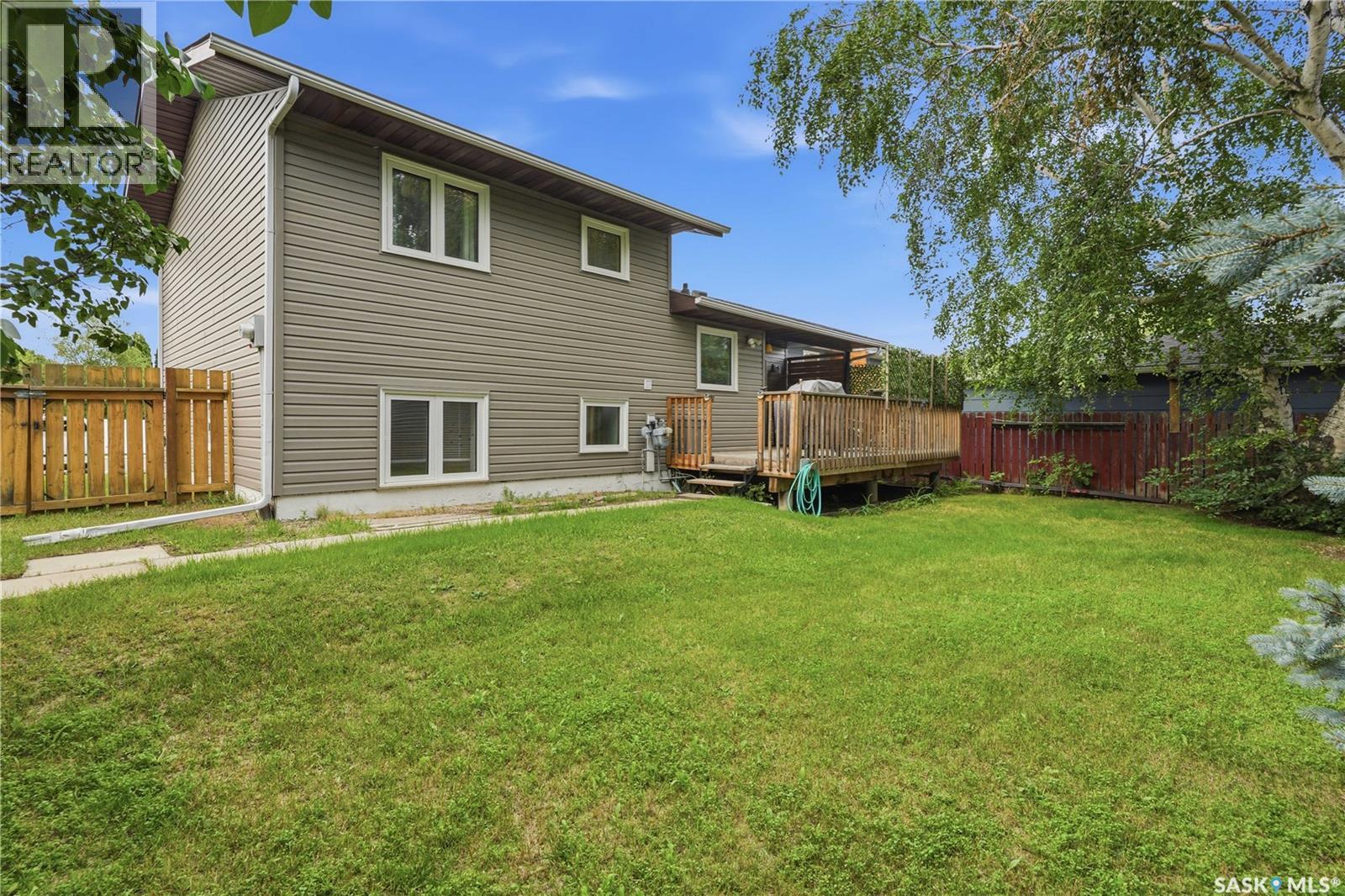 130 Flavelle Crescent, Saskatoon, Saskatchewan  S7L 6L2 - Photo 3 - SK044257