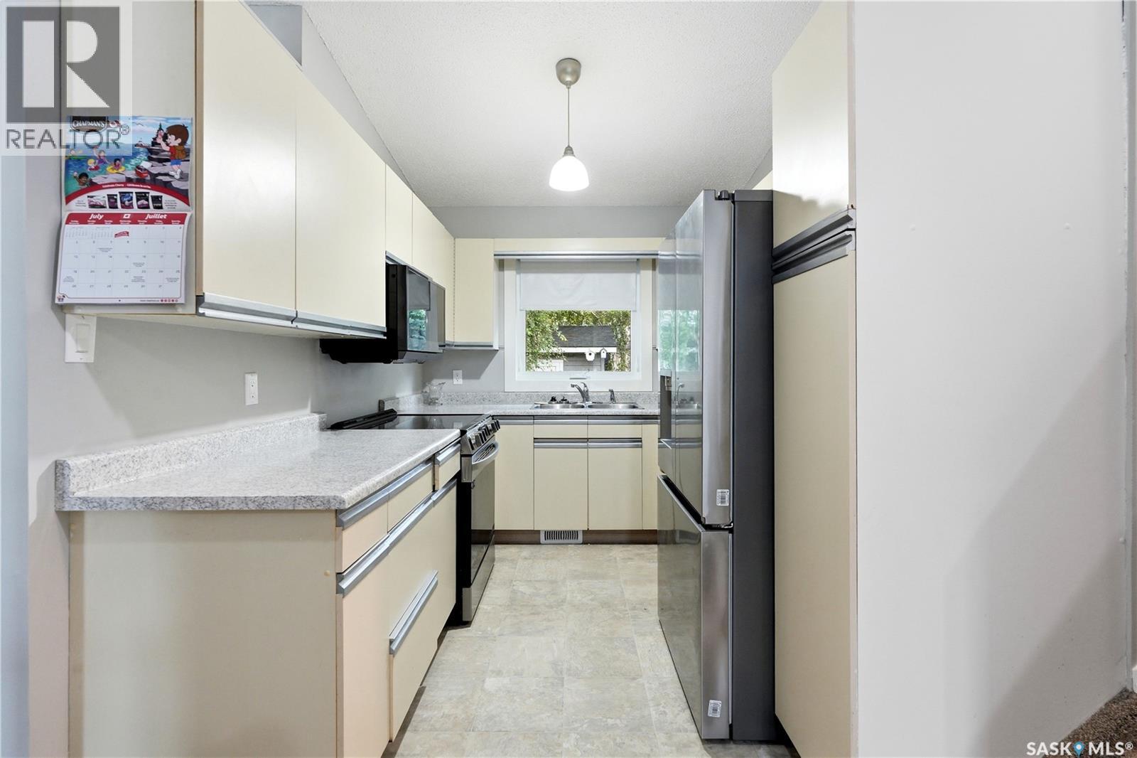 130 Flavelle Crescent, Saskatoon, Saskatchewan  S7L 6L2 - Photo 6 - SK044257