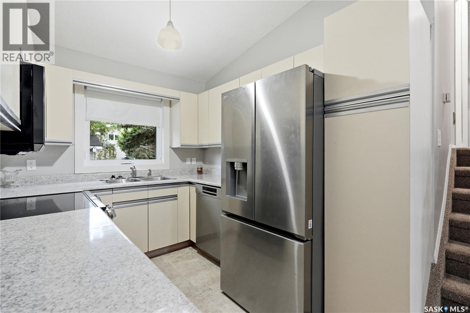 130 Flavelle Crescent, Saskatoon, Saskatchewan  S7L 6L2 - Photo 7 - SK044257