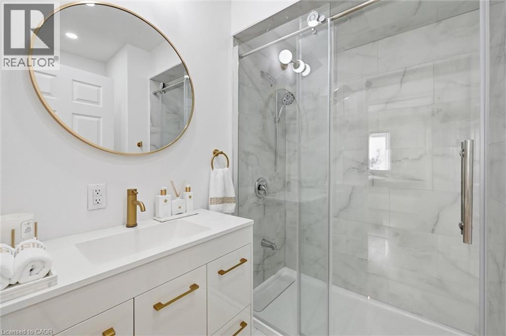 205 Dumbarton Avenue, Hamilton, Ontario  L8K 5C2 - Photo 25 - 40835898