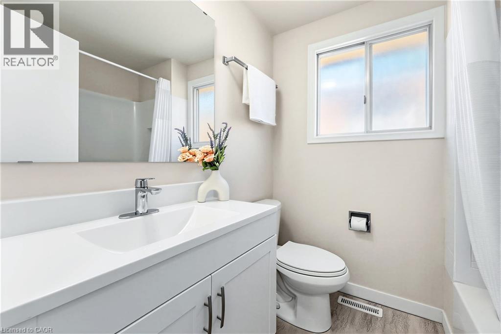 506 Lonelm Court Unit# A, Waterloo, Ontario  N2L 5E1 - Photo 16 - 40851077