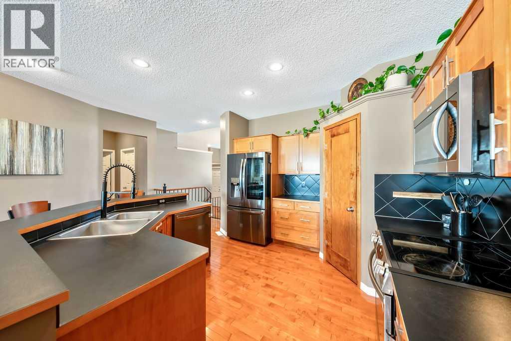 418 Bridlecreek Green SW, Calgary, Alberta  T2Y 3P1 - Photo 12 - A2333401