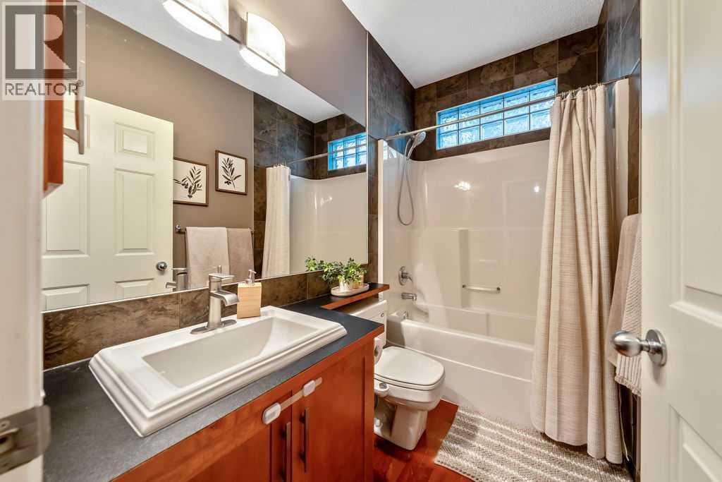 418 Bridlecreek Green SW, Calgary, Alberta  T2Y 3P1 - Photo 24 - A2333401