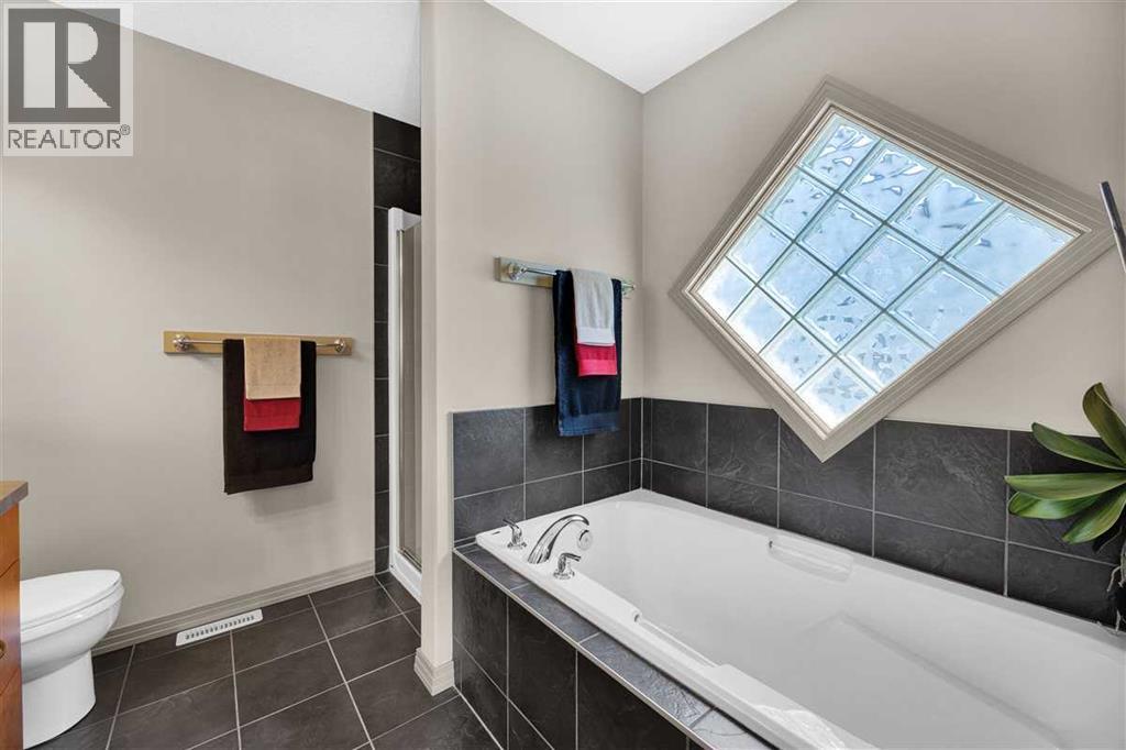 146 Springborough Point SW, Calgary, Alberta  T3H 5T5 - Photo 17 - A2332993