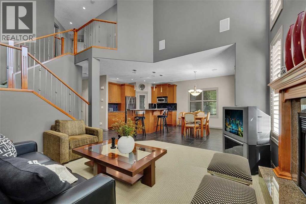 146 Springborough Point SW, Calgary, Alberta  T3H 5T5 - Photo 8 - A2332993