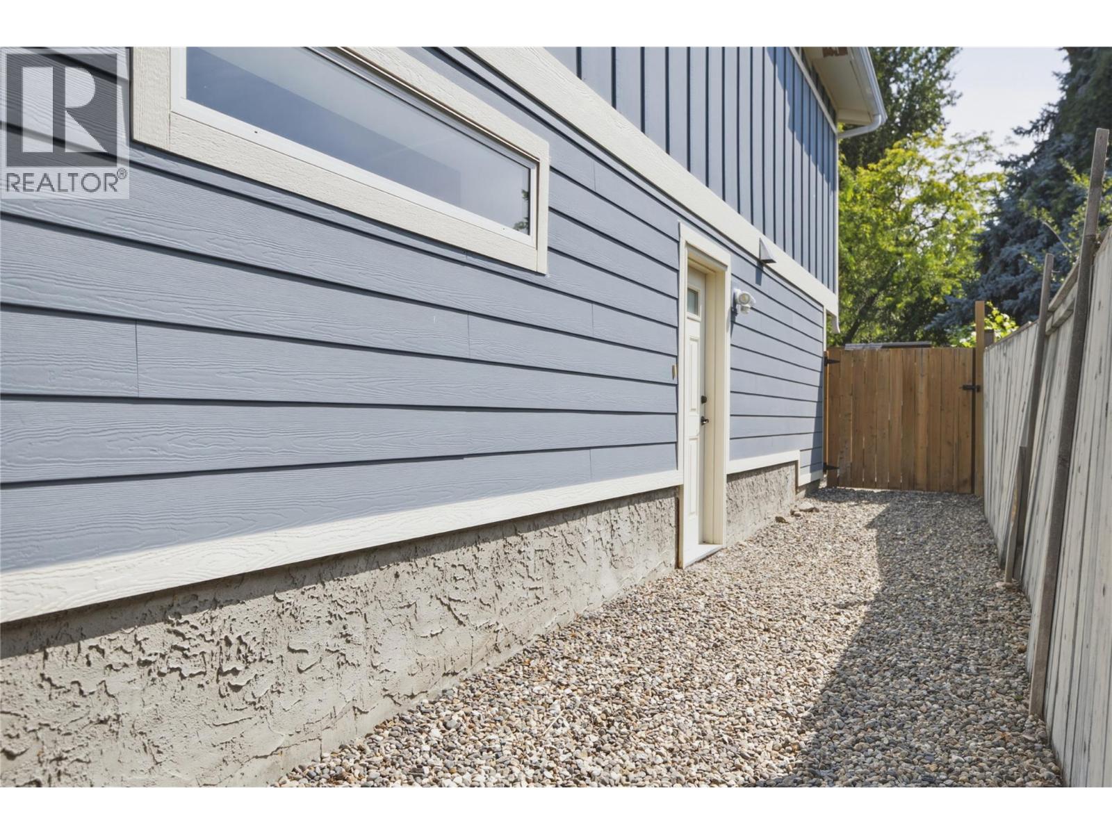 851 Hammer Avenue, Kelowna, British Columbia  V1W 2B7 - Photo 42 - 10396526
