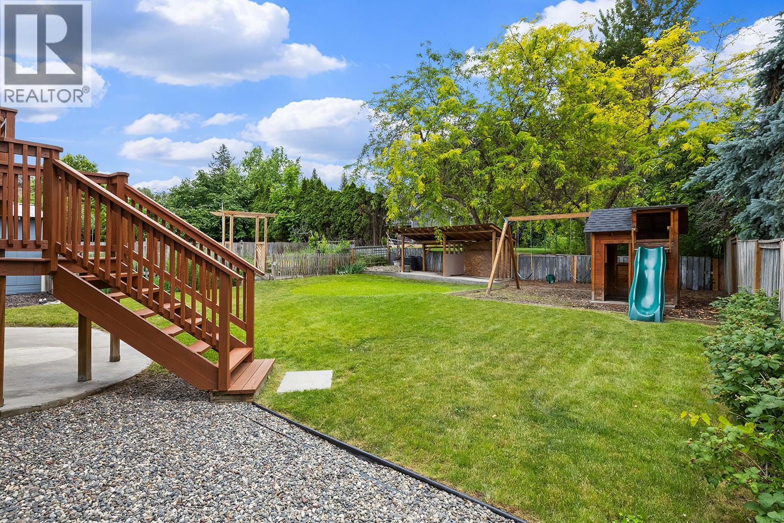 851 Hammer Avenue, Kelowna, British Columbia  V1W 2B7 - Photo 5 - 10396526