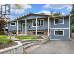 851 Hammer Avenue, Kelowna, British Columbia  V1W 2B7 - Photo 3 - 10396526