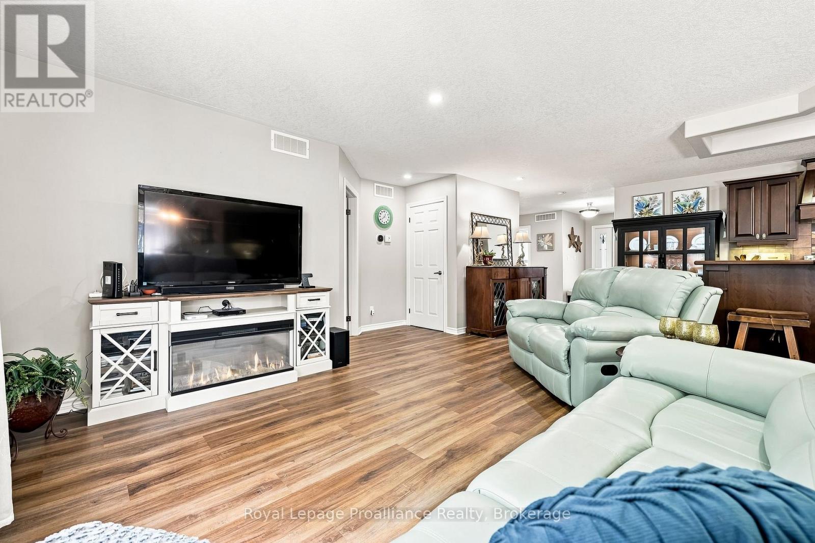 39 Lakewood Crescent, Quinte West, Ontario  K8V 5P4 - Photo 20 - X13627286