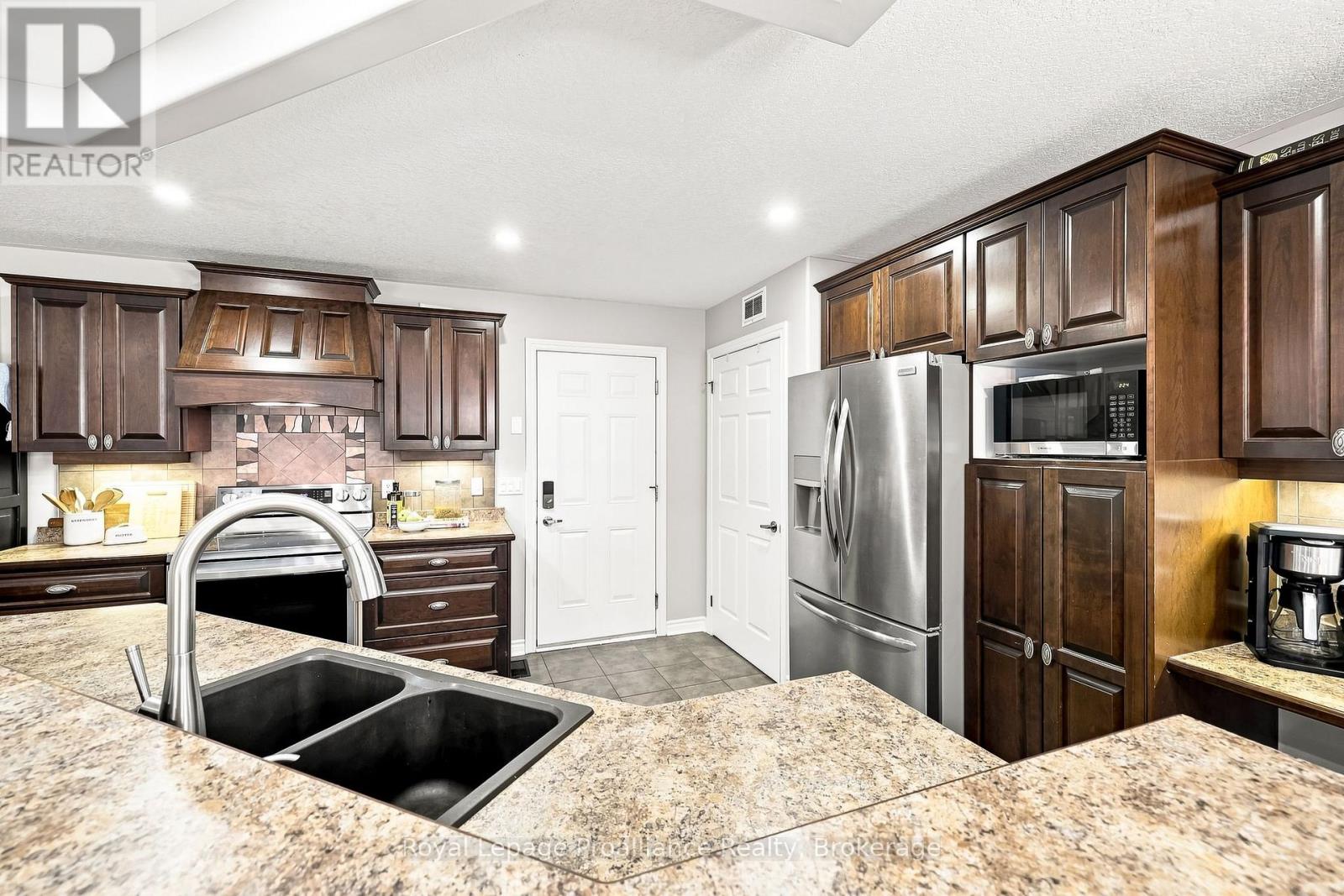 39 Lakewood Crescent, Quinte West, Ontario  K8V 5P4 - Photo 9 - X13627286