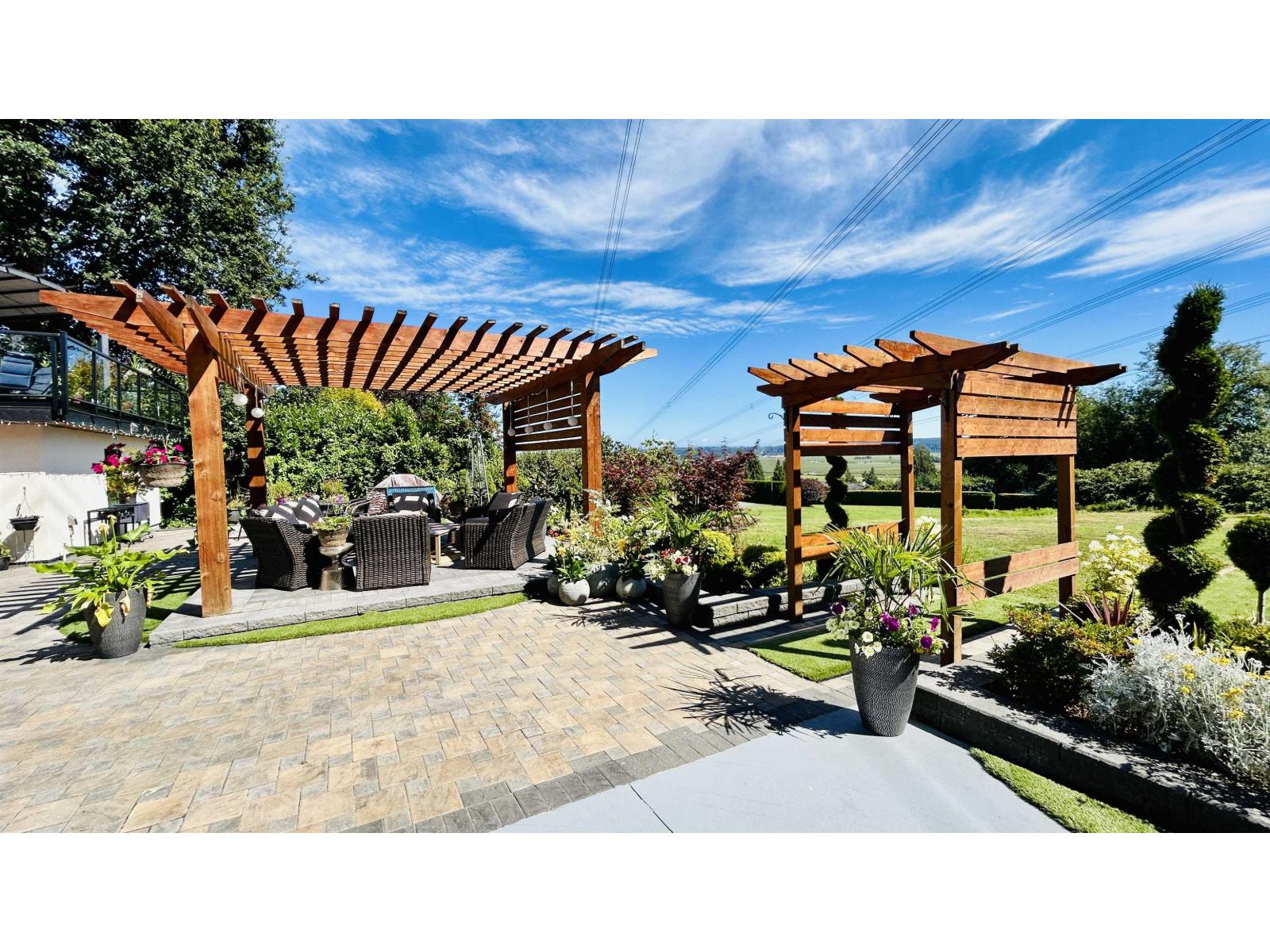 12862 54a Avenue, Surrey, British Columbia  V3X 3C9 - Photo 10 - R3151013