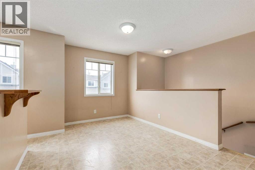 109 Hidden Creek Gardens Nw, Calgary, Alberta  T3A 6J4 - Photo 4 - A2321962