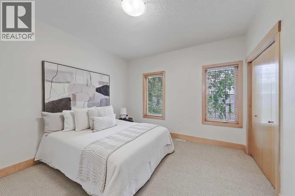 17 Somme Boulevard Sw, Calgary, Alberta  T2T 6K7 - Photo 20 - A2326919
