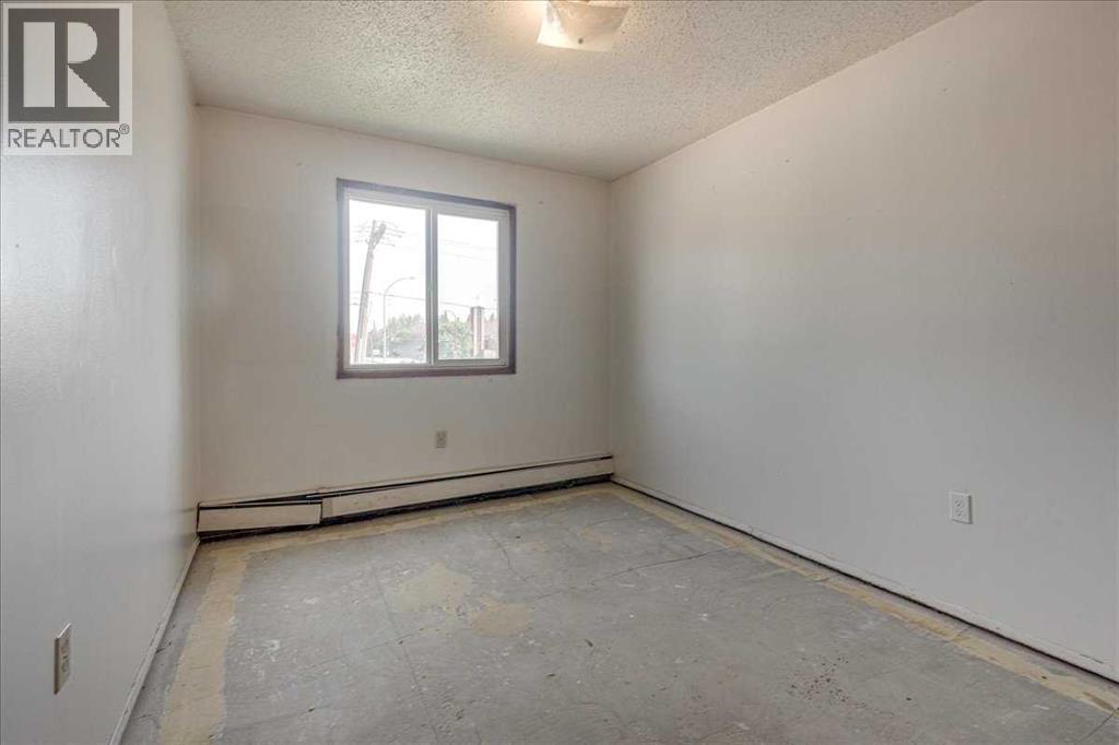 205, 4904 54 Street, Red Deer, Alberta  T2N 2G8 - Photo 15 - A2330576
