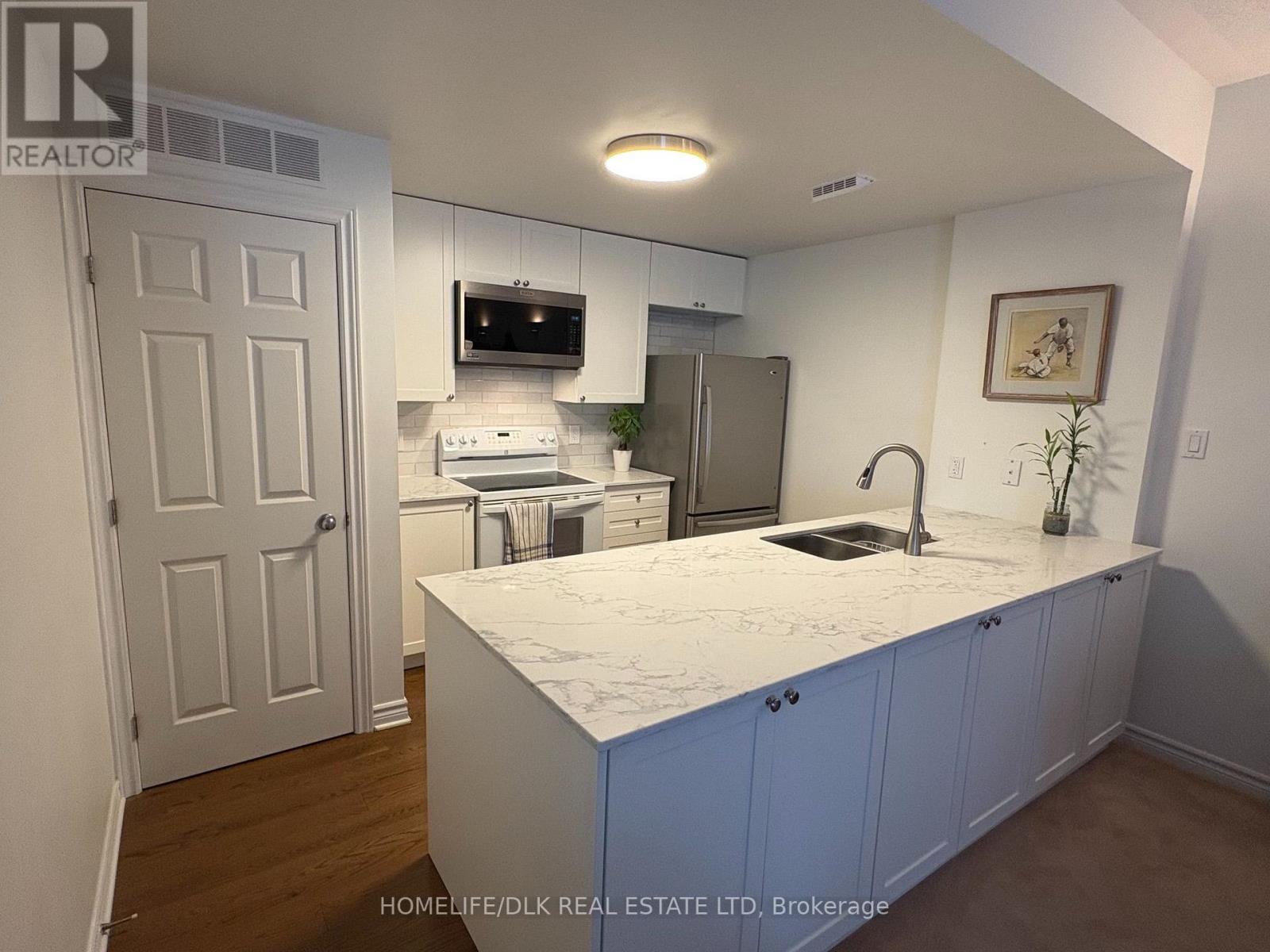 137 D Oldfield Street, Ottawa, Ontario  K2G 7C7 - Photo 11 - X13623776