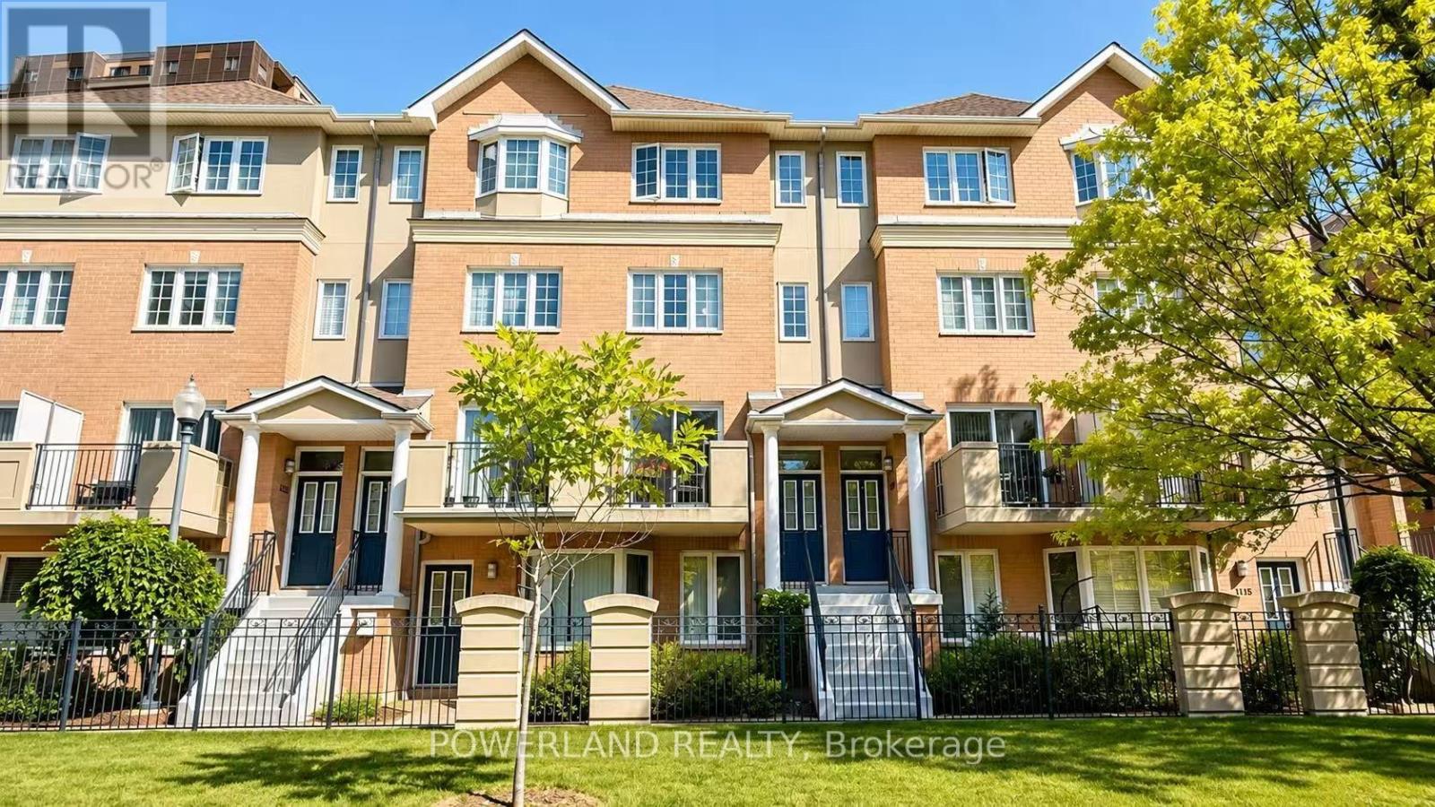 1120 - 28 SOMMERSET WAY, Toronto, Ontario