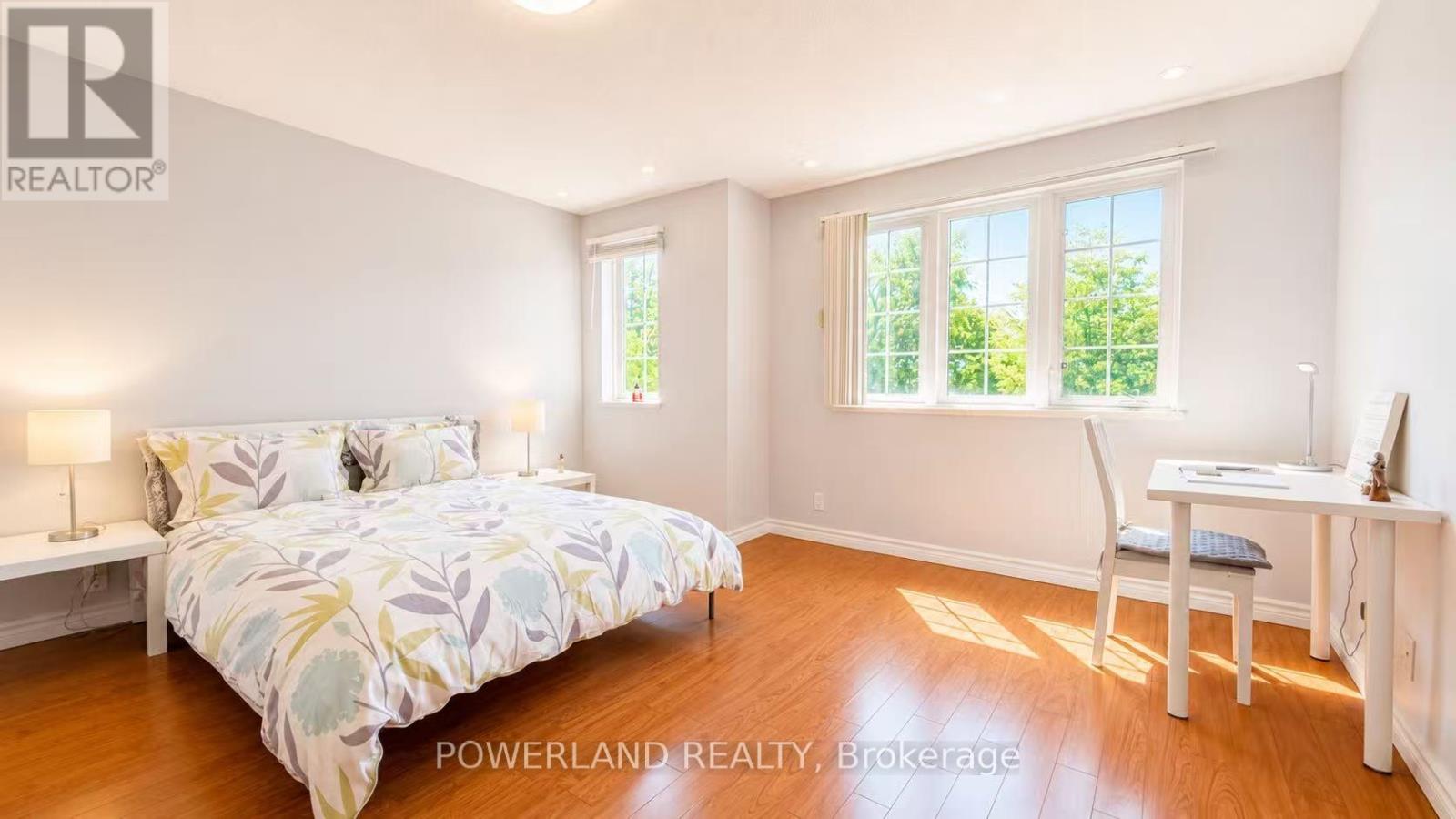 1120 - 28 Sommerset Way, Toronto, Ontario  M2N 6W7 - Photo 3 - C13627322