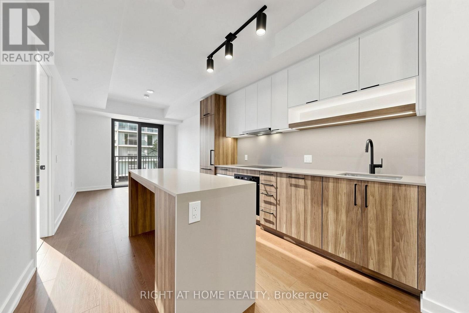 521 - 91 Montclair Avenue, Toronto, Ontario  M5P 0B1 - Photo 10 - C13627380