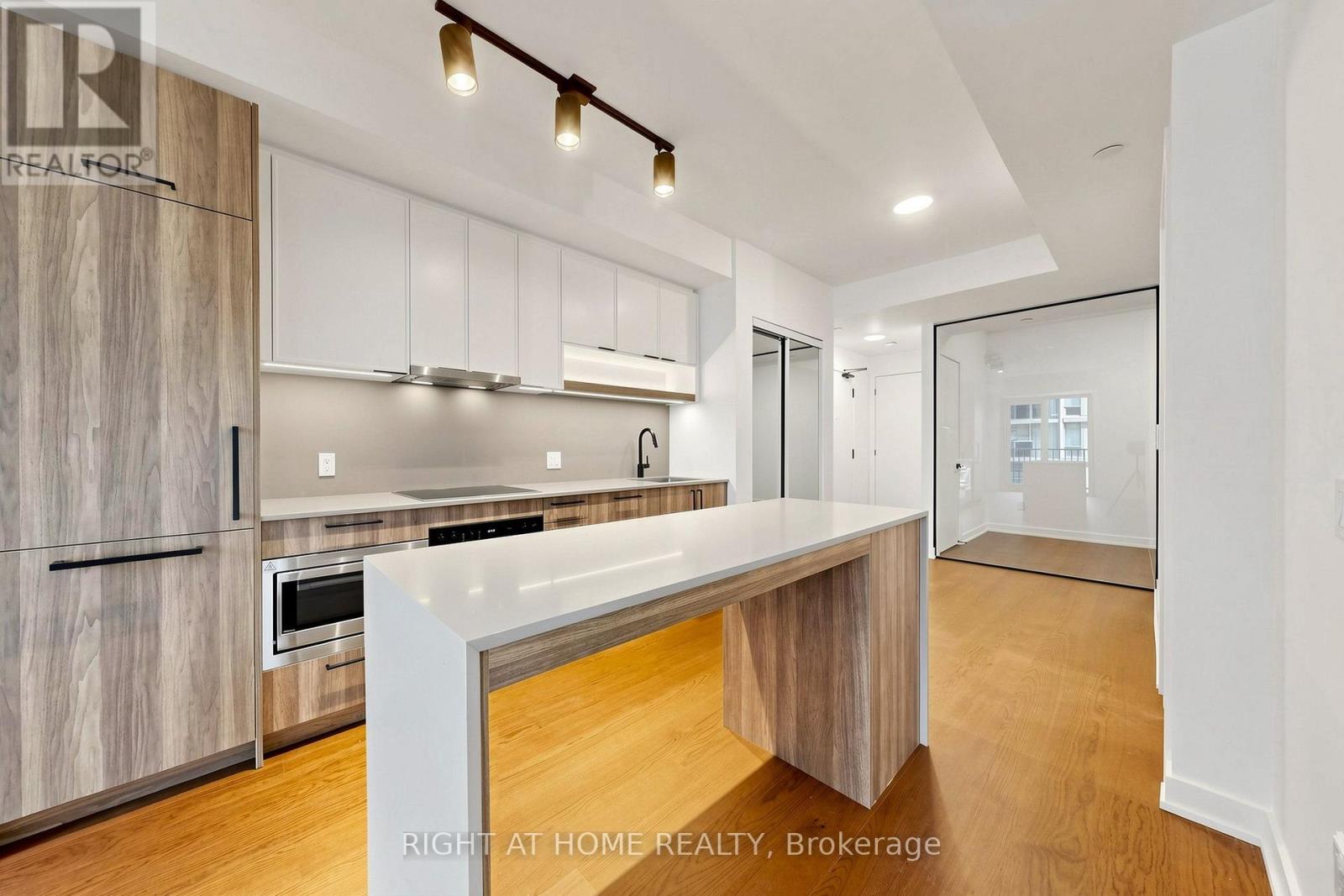 521 - 91 Montclair Avenue, Toronto, Ontario  M5P 0B1 - Photo 11 - C13627380