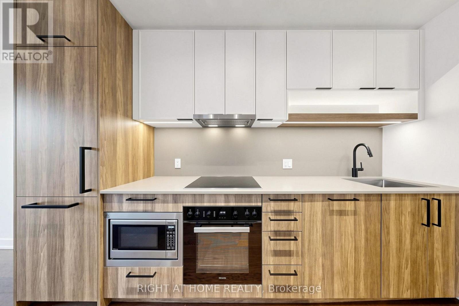 521 - 91 Montclair Avenue, Toronto, Ontario  M5P 0B1 - Photo 13 - C13627380