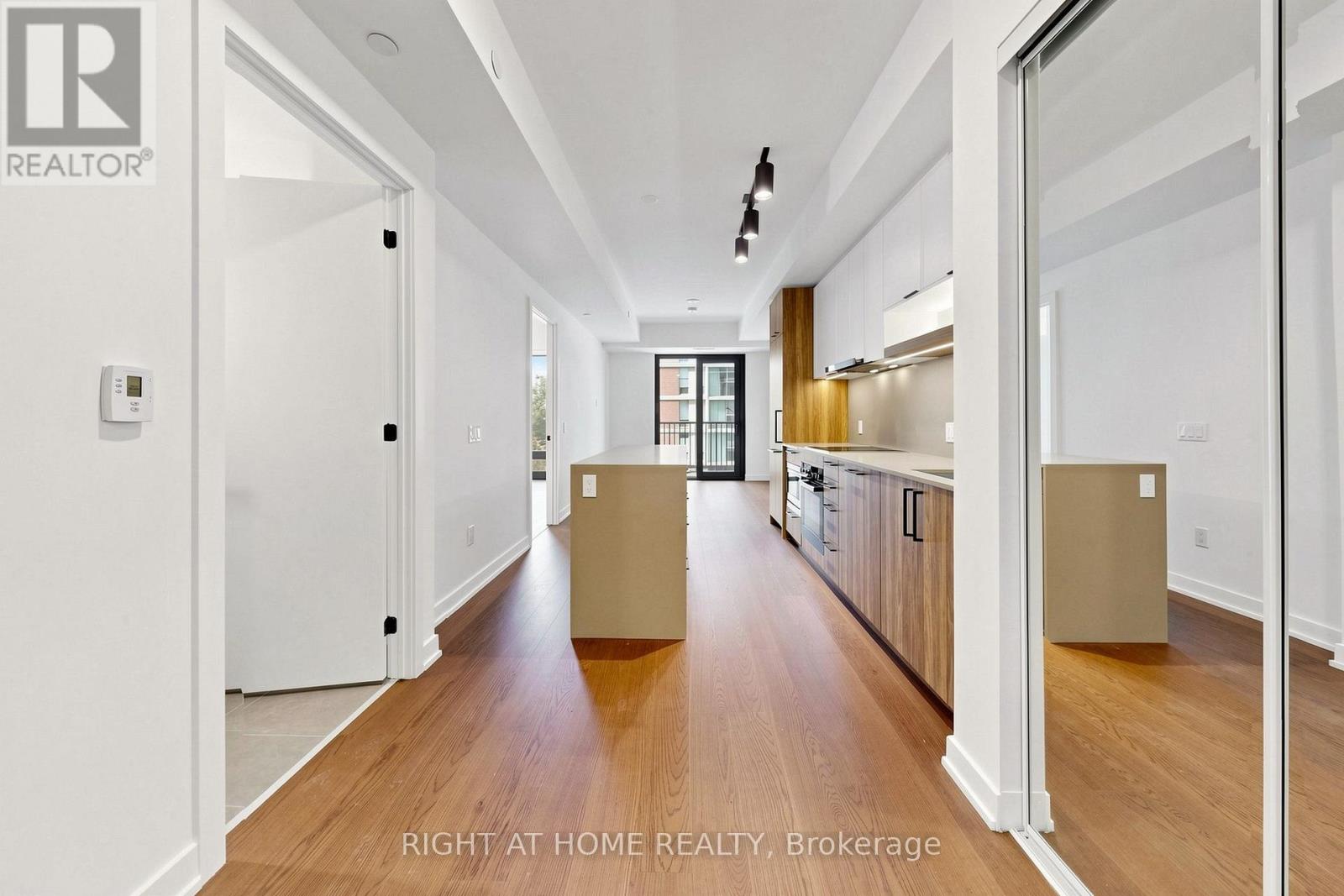 521 - 91 Montclair Avenue, Toronto, Ontario  M5P 0B1 - Photo 16 - C13627380