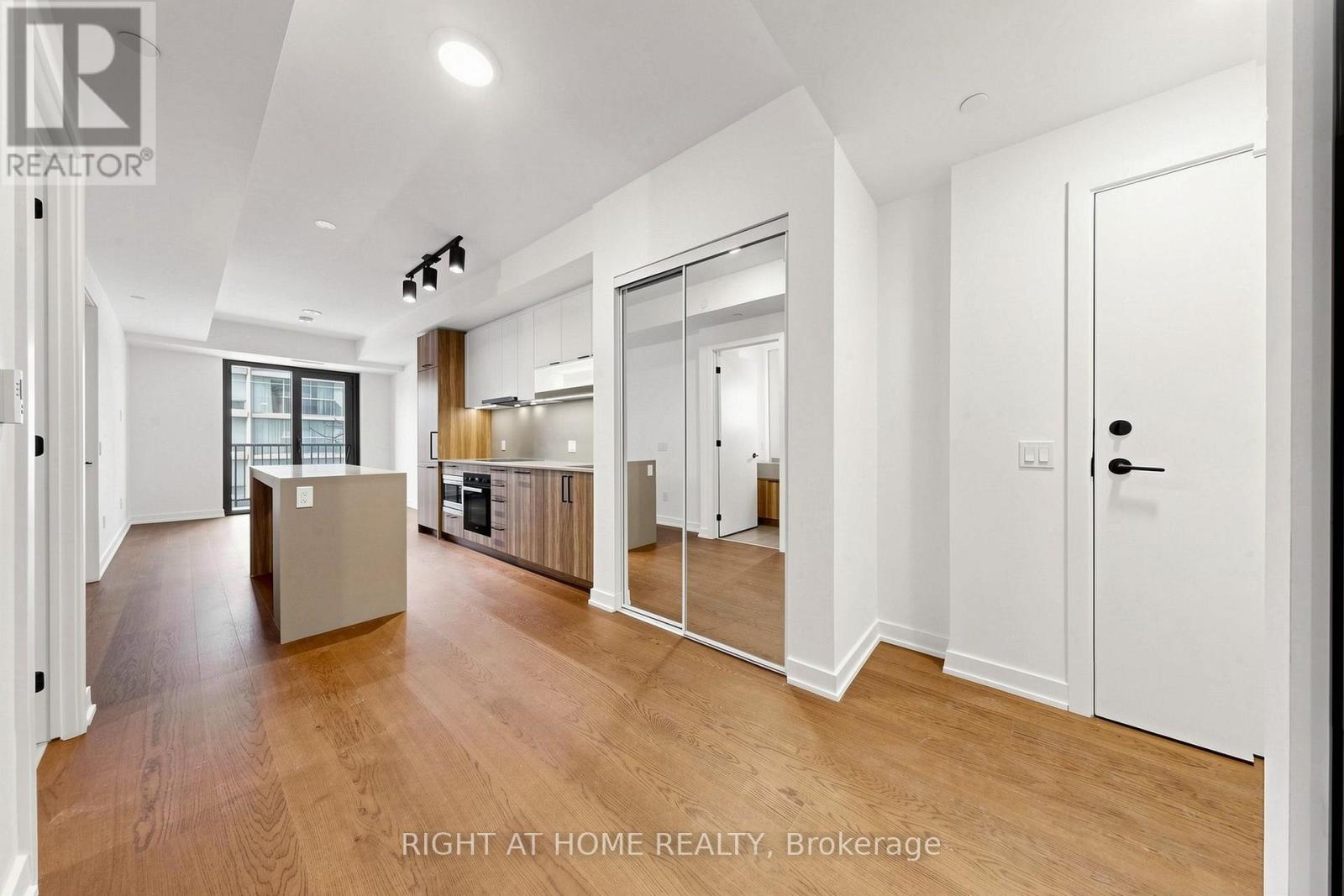 521 - 91 Montclair Avenue, Toronto, Ontario  M5P 0B1 - Photo 17 - C13627380
