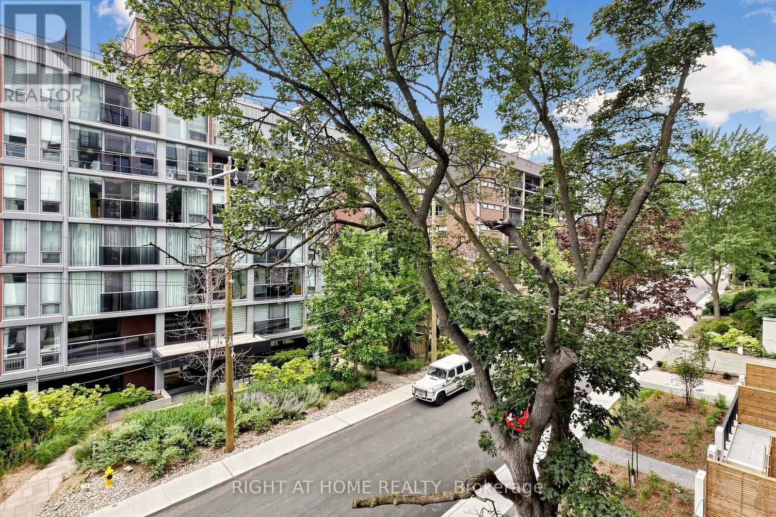521 - 91 MONTCLAIR AVENUE